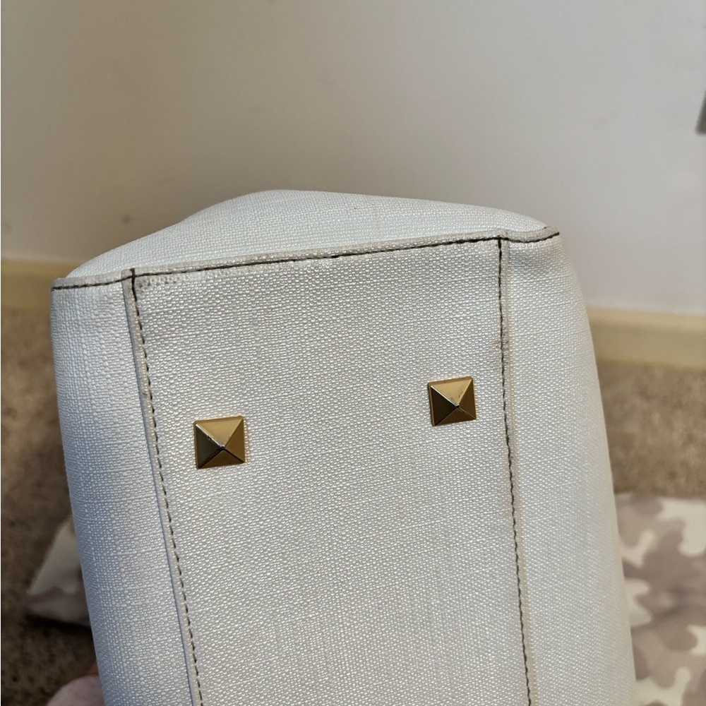 Dagne Dover Classic Signature Tote in White Canvas - Picture 6 of 16
